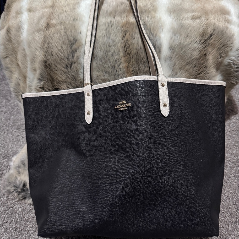 Coach Reversible City Tote in black and chalk white